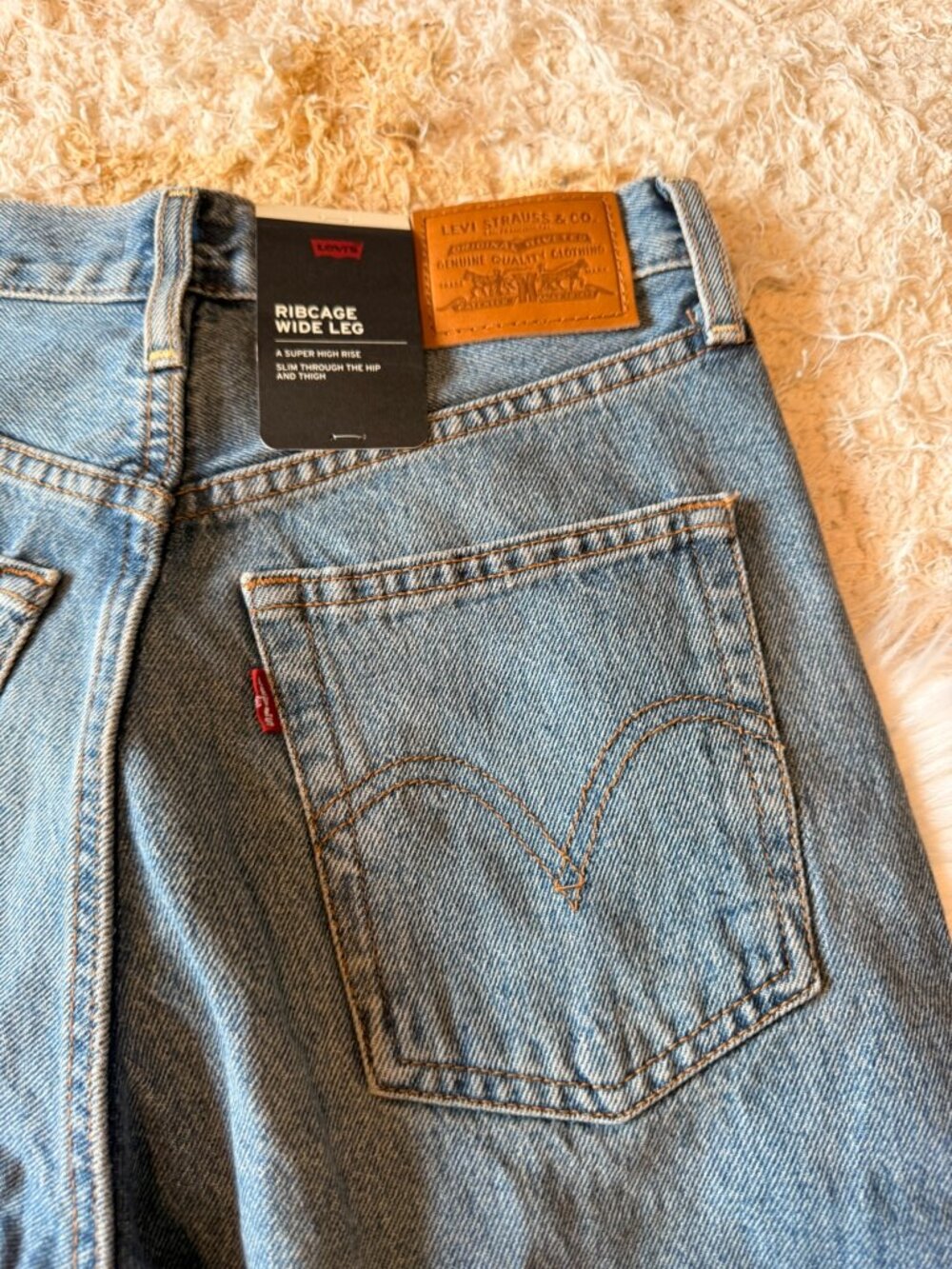Free People Levi's Ribcage Wide-Leg Jeans 26 - Picture 10 of 13